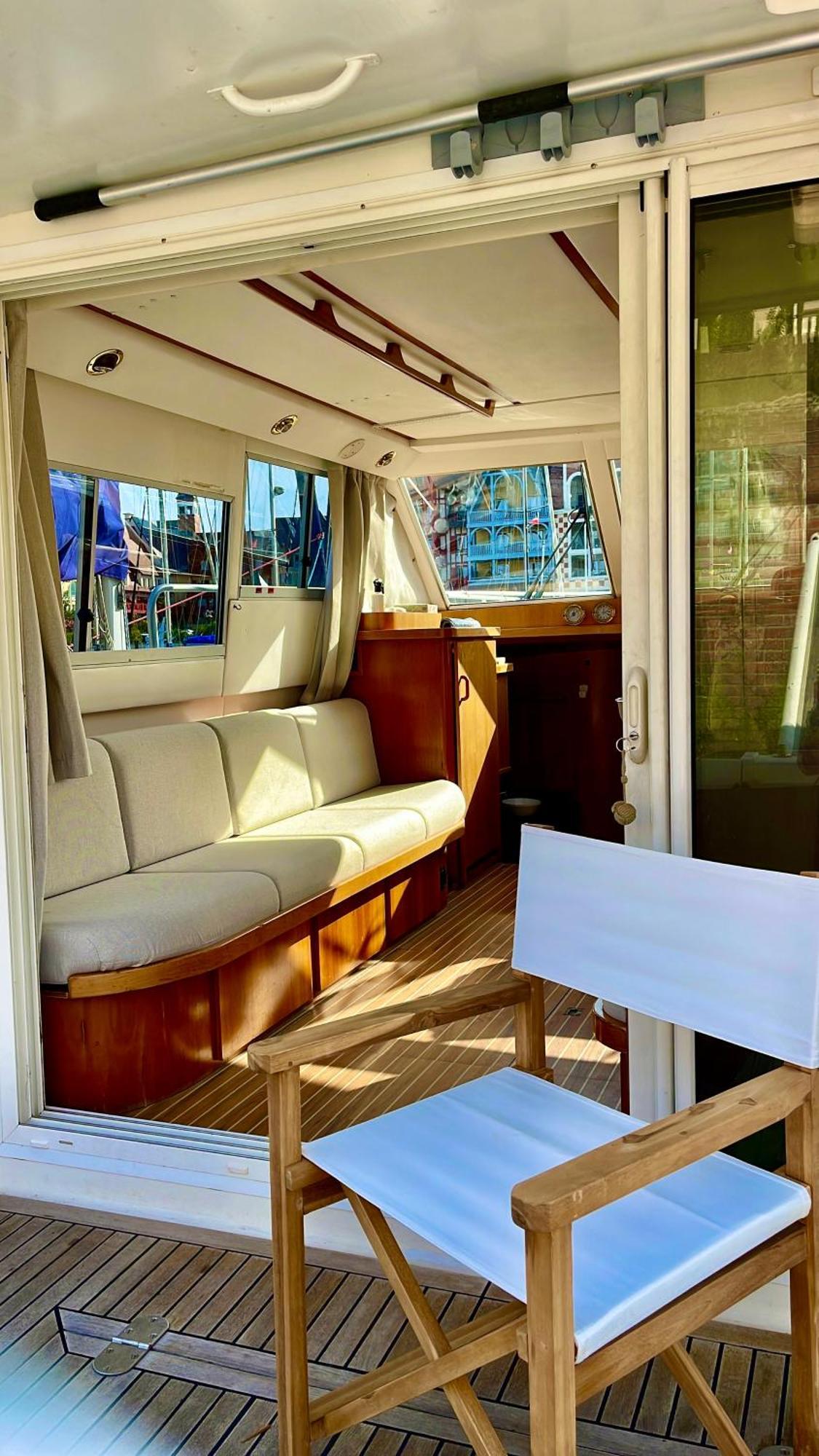 Yacht Ντοβίλ Εξωτερικό φωτογραφία